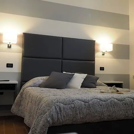Maja 4* ريجّو دي كالابريا