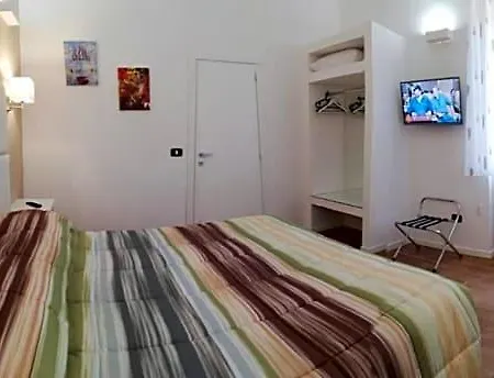 Maja 4*